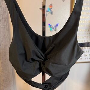 Black Twist-Front Sports Bra -